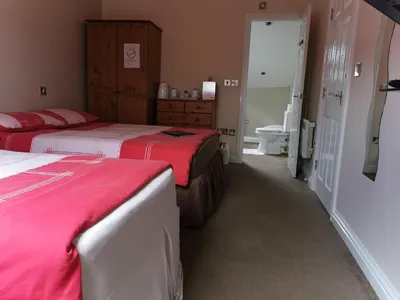 Search and Stay destination North Yorkshire, England - United Kingdom from AU$ 291. Townhouse Bed & Breakfast - Family Room with Bathroom