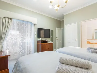 Search and Stay destination Victoria Park, WA - Australia from AU$ 185. Durham Lodge Bed & Breakfast   Superior King Twin Room