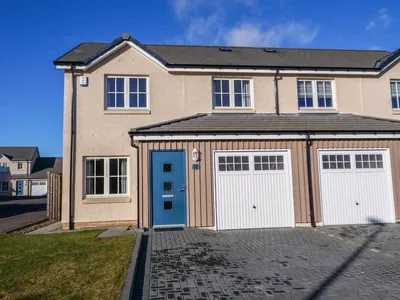 Search and Stay destination Kinross, Scotland - United Kingdom from AU$ 357. Devonvale Place