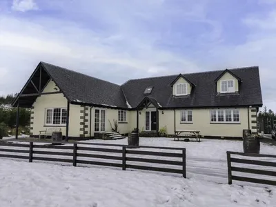 Search and Stay destination Easter Drummond, Scotland - United Kingdom from AU$ 566. Strathmore Lodge