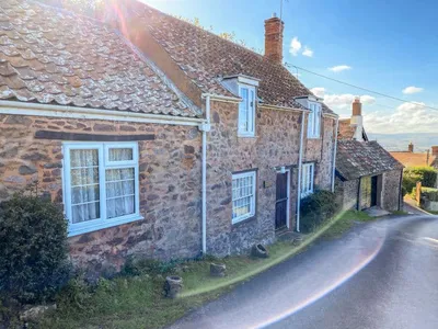 Search and Stay destination Taunton, England - United Kingdom from AU$ 296. Moonfleat Cottage