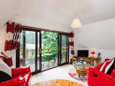Search and Stay destination Spean Bridge, Scotland - United Kingdom from AU$ 608. Lodge 9
