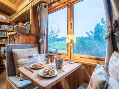 Search and Stay destination Balnain, Scotland - United Kingdom from AU$ 301. Shepherds Hut