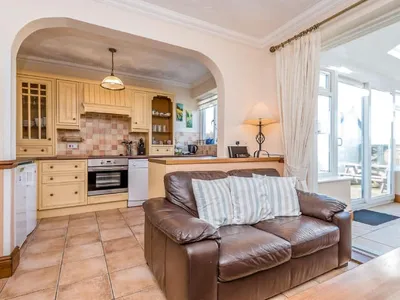 Search and Stay destination Saint Martin, England - United Kingdom from AU$ 277. 1 School Cottages