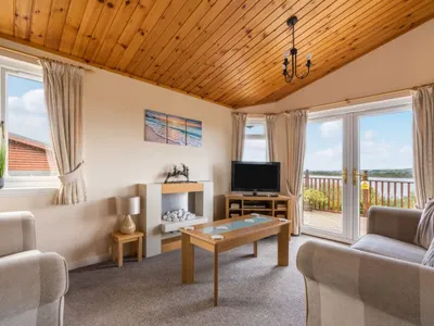 Search and Stay destination Kinross, Scotland - United Kingdom from AU$ 528. Loch Side Lodge 5