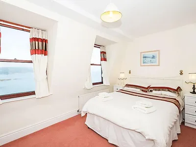 Search and Stay destination Looe, England - United Kingdom from AU$ 424. Rock Towers