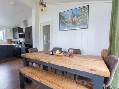 Search and Stay destination Kinross, Scotland - United Kingdom from AU$ 550. Loch Leven Lodge 25 East