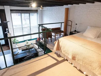 Search and Stay destination London, England - United Kingdom from AU$ 275. Holly Lodge Coach House