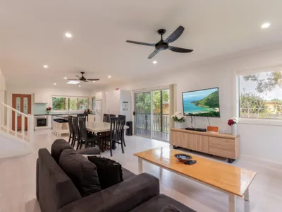 Search and Stay destination Hat Head, NSW - Australia from AU$ 650. Anais Hat Head 5 Bedroom House 10 Guests