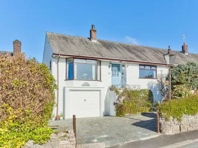 Search and Stay destination Kents Bank, England - United Kingdom from AU$ 345. Lake District Coastal Cottage