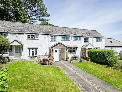 Search and Stay destination Millendreath, England - United Kingdom from AU$ 153. Rosemary
