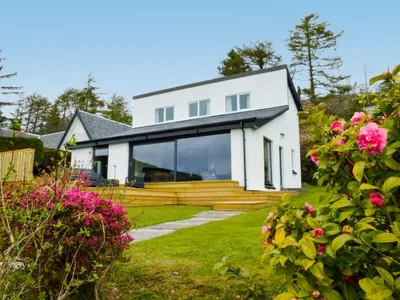 Search and Stay destination Arduaine, Scotland - United Kingdom from AU$ 835. Arduaine
