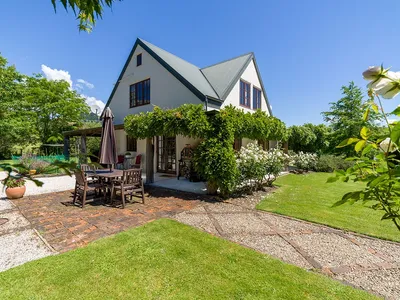 Search and Stay destination Brightwater, Tasman - New Zealand from AU$ 367. The Last Straw Cottage, Nelson