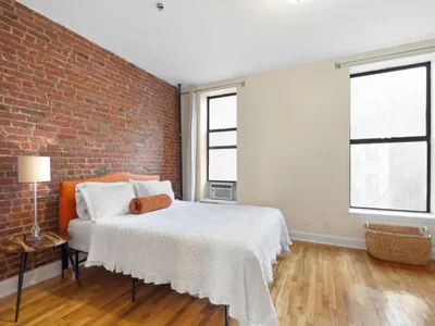 Search and Stay destination Manhattan, NY - United States from AU$ 816. Douglas