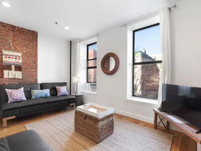 Search and Stay destination Manhattan, NY - United States from AU$ 816. Douglas