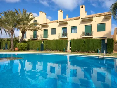 Search and Stay destination Platja de l'Arenal, VC - Spain from AU$ 347. Golden Park