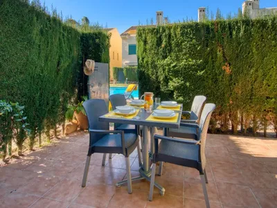 Search and Stay destination Platja de l'Arenal, VC - Spain from AU$ 347. Golden Park