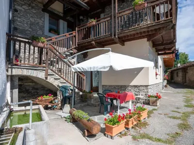 Search and Stay destination Valle d'Aosta, Valle d'Aosta - Italy from AU$ 172. Grand Sarriod