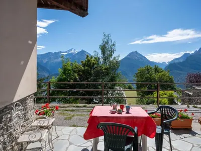 Search and Stay destination Valle d'Aosta, Valle d'Aosta - Italy from AU$ 172. Grand Sarriod