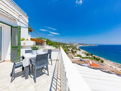 Search and Stay destination Marina di Marittima, Puglia - Italy from AU$ 168. Villetta Paradiso