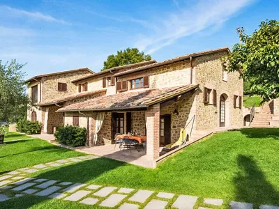 Search and Stay destination Popoltaio-Schiacciato, Umbria - Italy from AU$ 491. Casa Graziani