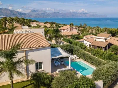 Search and Stay destination Alcamo, Sicilia - Italy from AU$ 766. Bianca