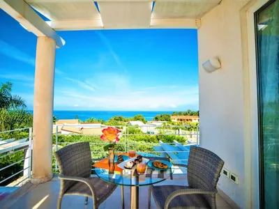 Search and Stay destination Alcamo, Sicilia - Italy from AU$ 766. Bianca