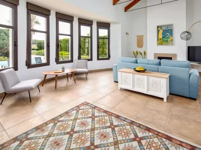 Search and Stay destination les Cansalades, VC - Spain from AU$ 420. Siegfried