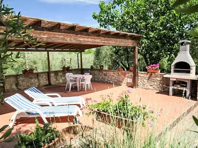 Search and Stay destination Guistrigona, Toscana - Italy from AU$ 233. Cinuzza Piccolo