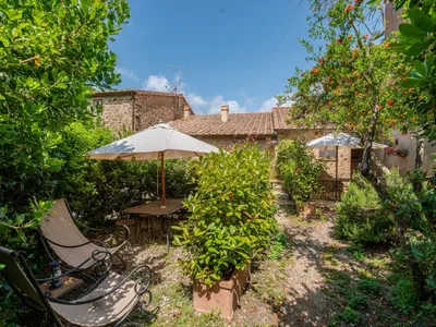 Search and Stay destination La Cava, Toscana - Italy from AU$ 148. Olinto