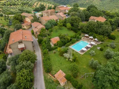 Search and Stay destination La Cava, Toscana - Italy from AU$ 148. Olinto