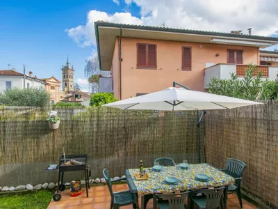 Search and Stay destination Lucca, Toscana - Italy from AU$ 178. Zeta