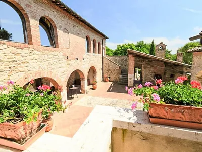Search and Stay destination Serre di Rapolano, Toscana - Italy from AU$ 200. Casale Ischieto