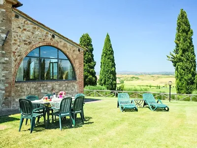 Search and Stay destination Arbia, Toscana - Italy from AU$ 384. Capanna