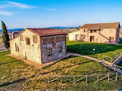 Search and Stay destination Arbia, Toscana - Italy from AU$ 194. B3