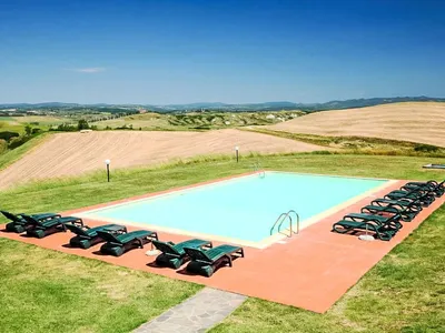 Search and Stay destination Arbia, Toscana - Italy from AU$ 194. B3