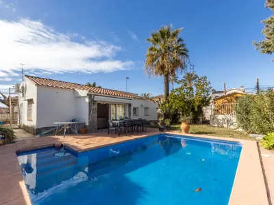 Search and Stay destination Cambrils, CT - Spain from AU$ 384. Cambrils