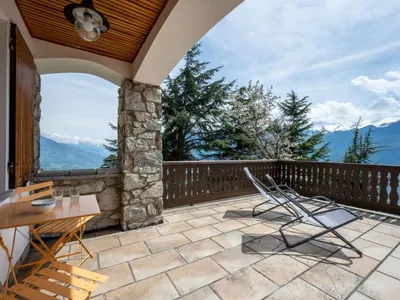 Search and Stay destination Valle d'Aosta, Valle d'Aosta - Italy from AU$ 107. Hérisson
