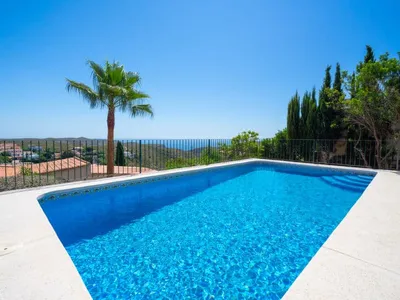 Search and Stay destination El Poble Nou de Benitatxell, VC - Spain from AU$ 343. Amanecer
