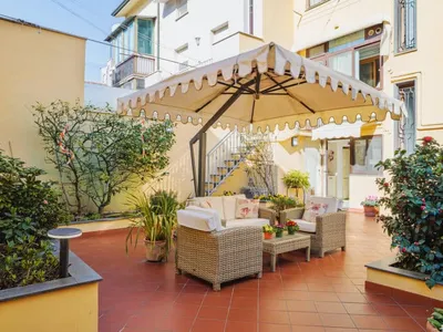 Search and Stay destination Viareggio, Toscana - Italy from AU$ 186. Miranda