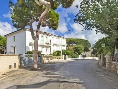 Search and Stay destination San Vincenzo, Toscana - Italy from AU$ 246. Levante