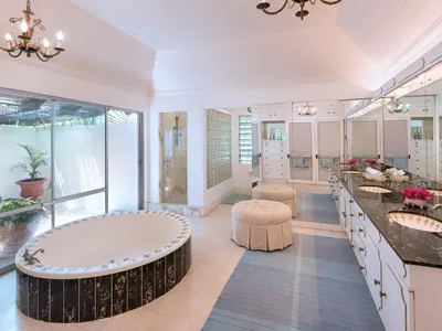 Search and Stay destination Saint James - Barbados from AU$ 1,348. Solandra villa, Sandy Lane