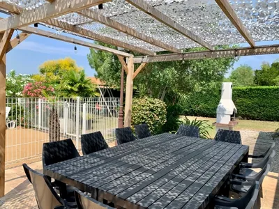 Search and Stay destination La Tranche-sur-Mer, Pays de la Loire - France from AU$ 890. Le Mimosa
