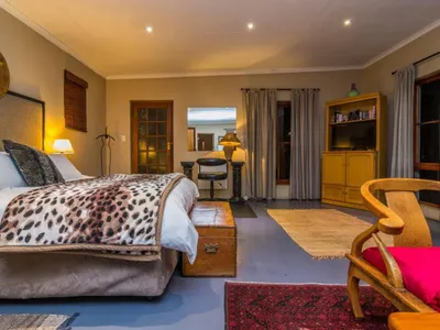 Search and Stay destination Victory Park, GP - South Africa from AU$ 77. Moonflower Cottages - Studio 5