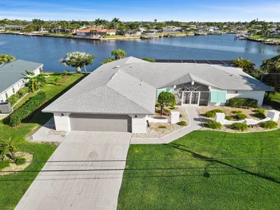 Search and Stay destination Cape Coral, FL - United States from AU$ 180. Villa Amazing