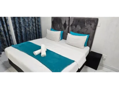 Search and Stay destination Cape Town, WC - South Africa from AU$ 77. Goshen Lodge - Fitzroy - Standard Double Room