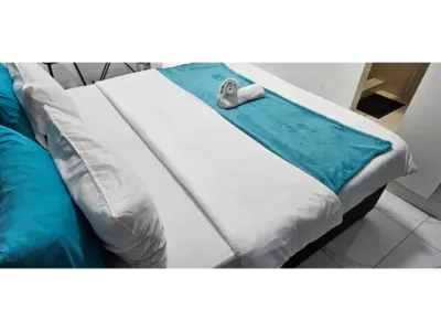 Search and Stay destination Cape Town, WC - South Africa from AU$ 77. Goshen Lodge - Fitzroy - Standard Double Room