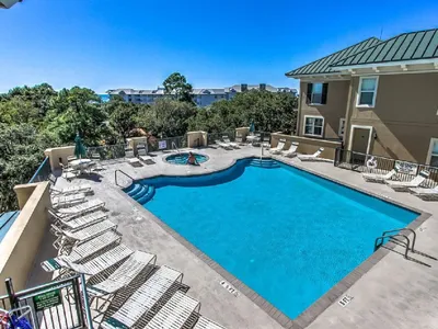 Search and Stay destination Hilton Head Island, SC - United States from AU$ 767. Enjoy Rooftop Pool plus SeaCrest Oceanfront Pool