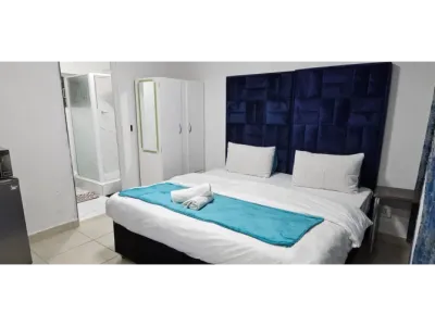Search and Stay destination Cape Town, WC - South Africa from AU$ 90. Goshen Lodge Fitzroy - Budget Double Room