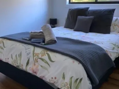 Search and Stay destination Drouin West, VIC - Australia from AU$ 160. Cabin Retreat